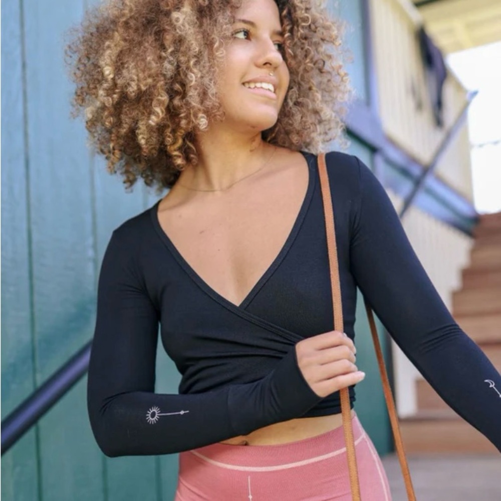 Purusha People Space Wrap